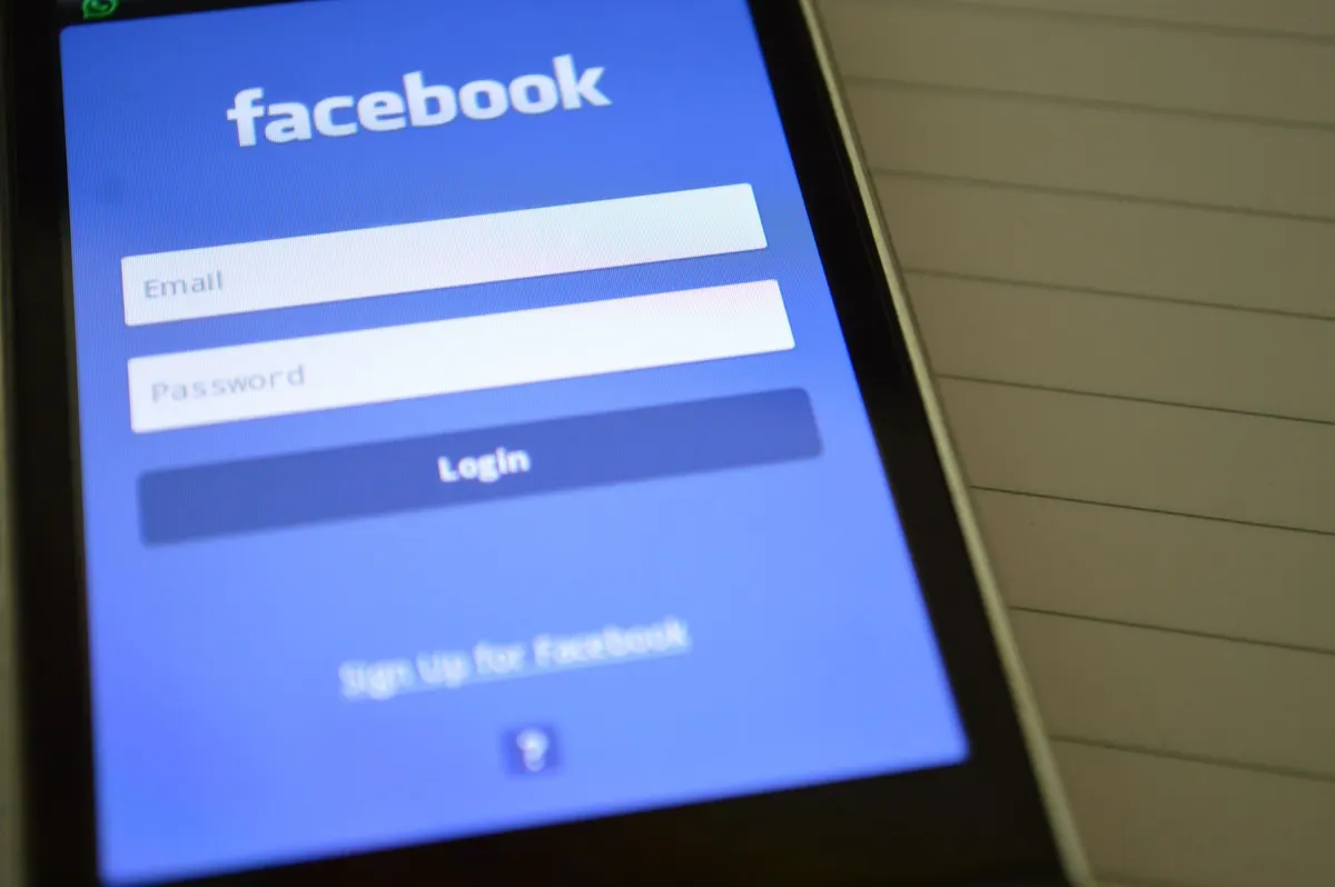 Password Managers vs. Browser Password Saving: Which Is Safer?